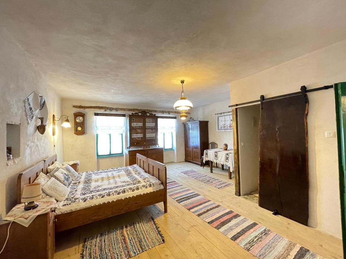 Saschiz 175 Guesthouse Bagian luar foto